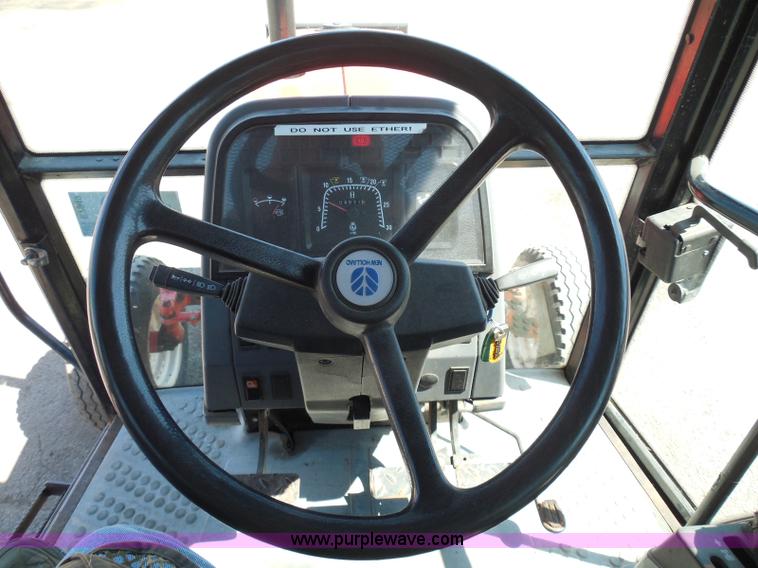 image for item E7949 1995 New Holland 6640 tractor