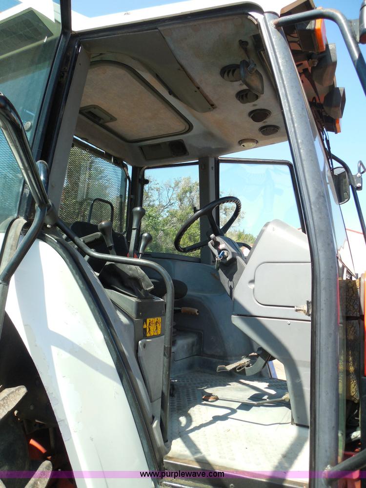 image for item E7949 1995 New Holland 6640 tractor