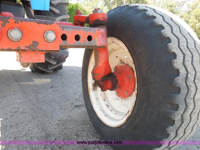 image for item E7949 1995 New Holland 6640 tractor