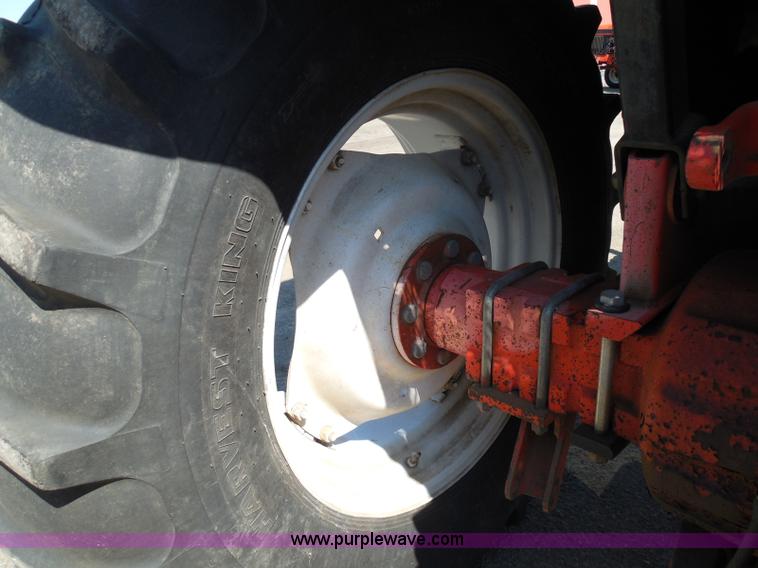 image for item E7949 1995 New Holland 6640 tractor