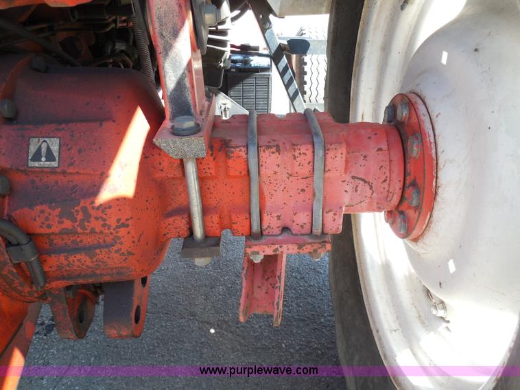 image for item E7949 1995 New Holland 6640 tractor