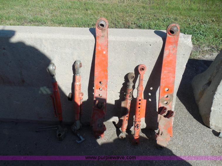 image for item E7949 1995 New Holland 6640 tractor