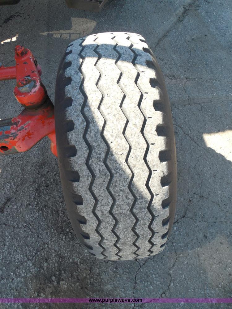 image for item E7949 1995 New Holland 6640 tractor