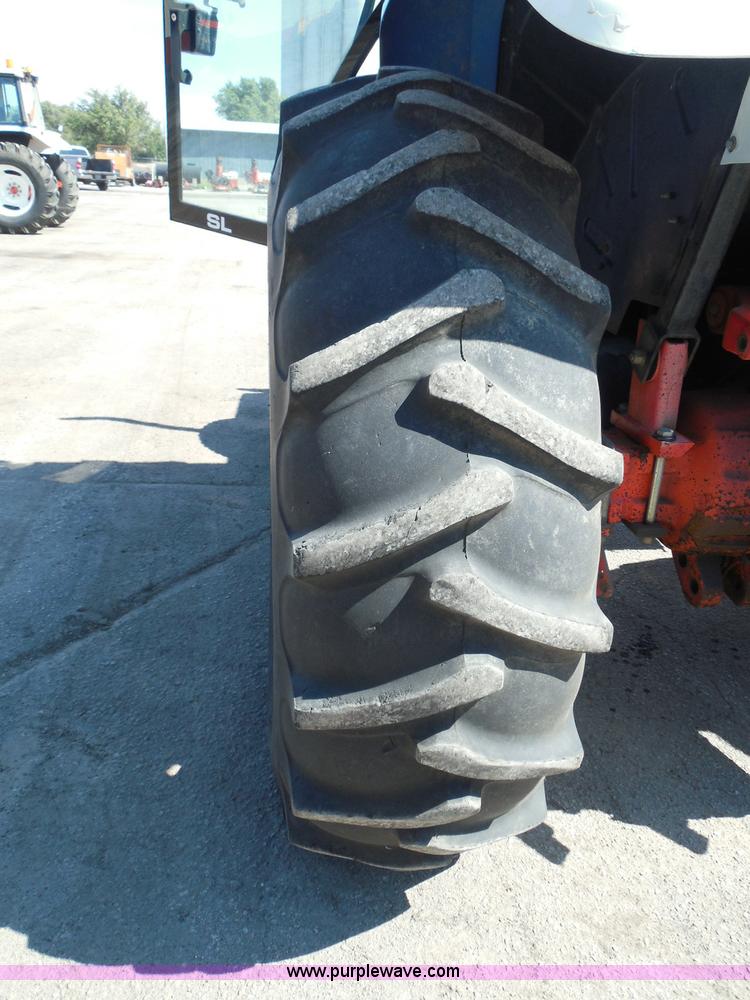 image for item E7949 1995 New Holland 6640 tractor