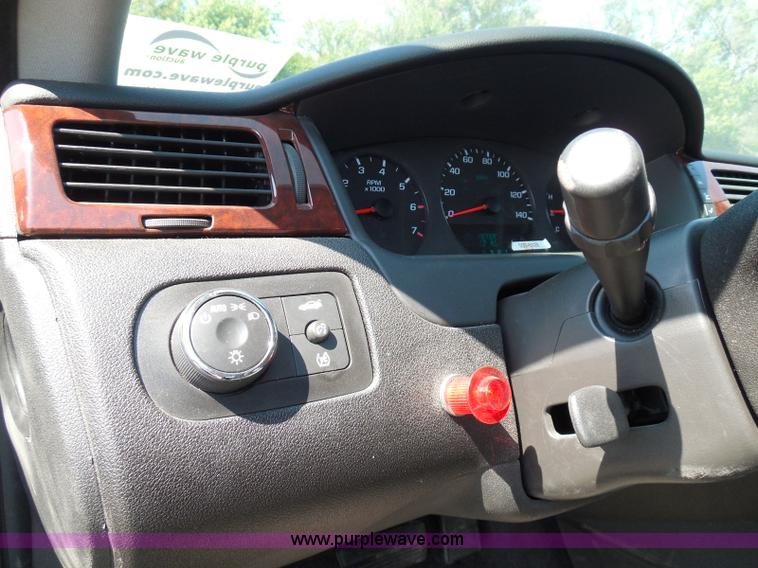 image for item E7950 2008 Chevrolet Impala LS