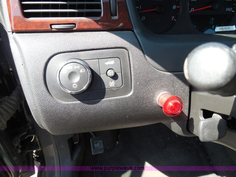 image for item E7950 2008 Chevrolet Impala LS