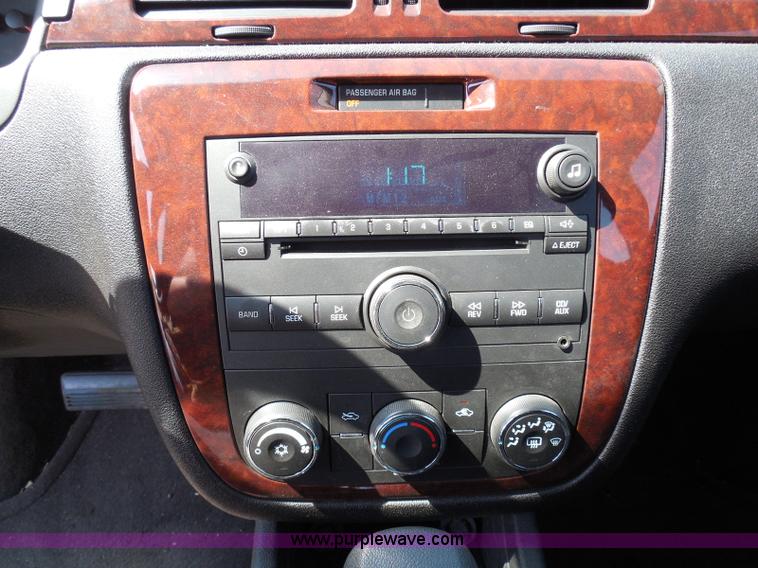 image for item E7950 2008 Chevrolet Impala LS