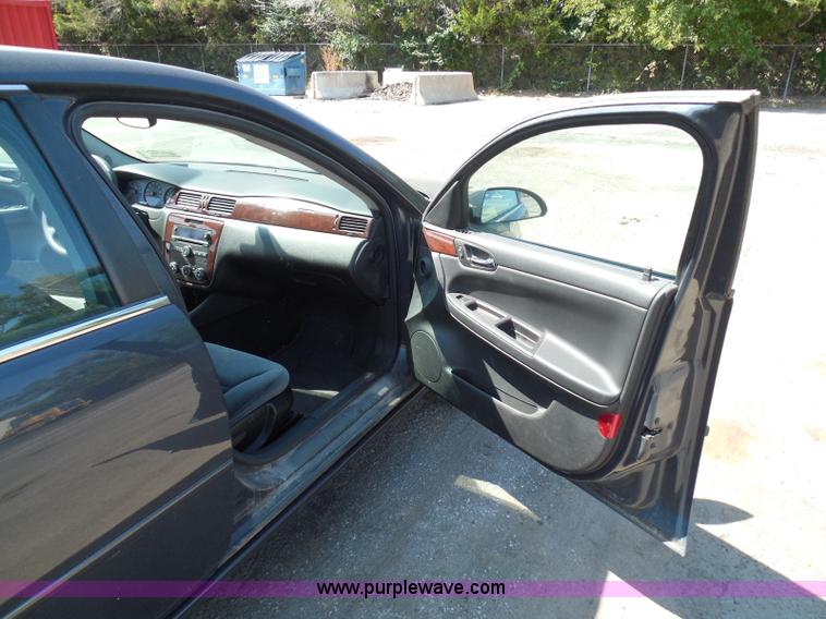 image for item E7950 2008 Chevrolet Impala LS
