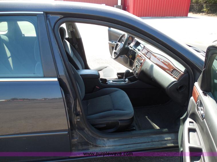 image for item E7950 2008 Chevrolet Impala LS