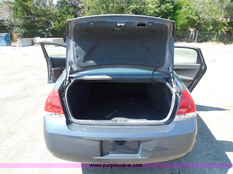 image for item E7950 2008 Chevrolet Impala LS