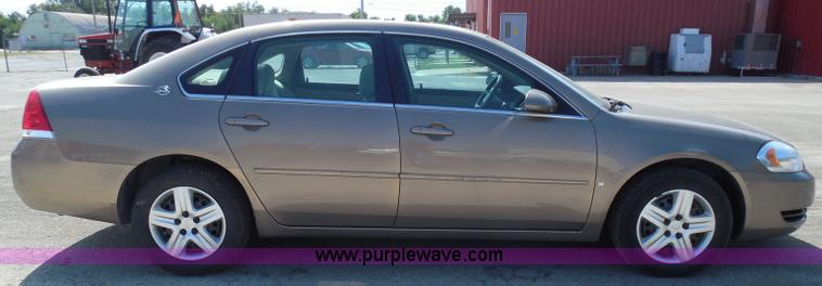 image for item E7952 2007 Chevrolet Impala LS