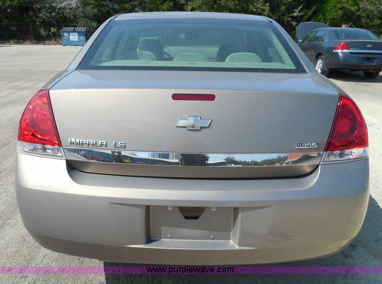 image for item E7952 2007 Chevrolet Impala LS