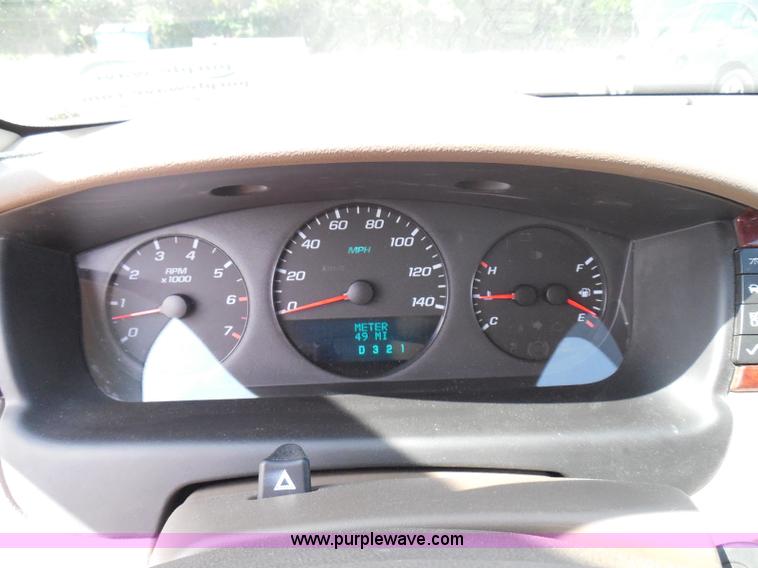 image for item E7952 2007 Chevrolet Impala LS