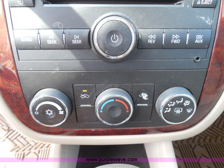 image for item E7952 2007 Chevrolet Impala LS