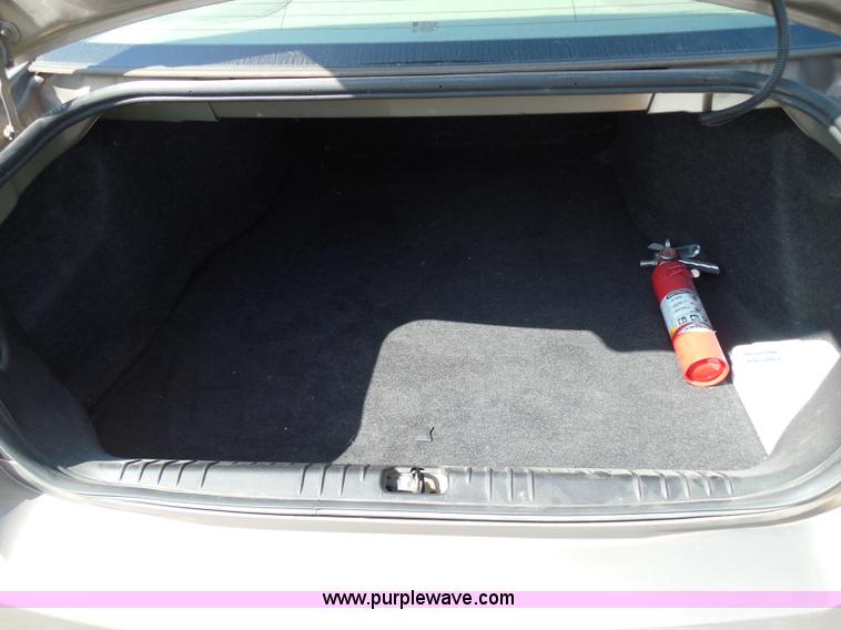 image for item E7952 2007 Chevrolet Impala LS