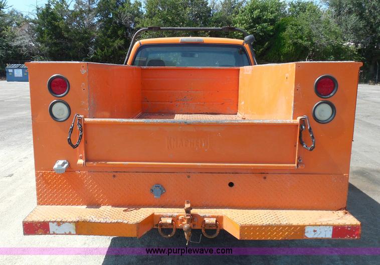 image for item E7954 2001 Dodge Ram 2500 utility truck