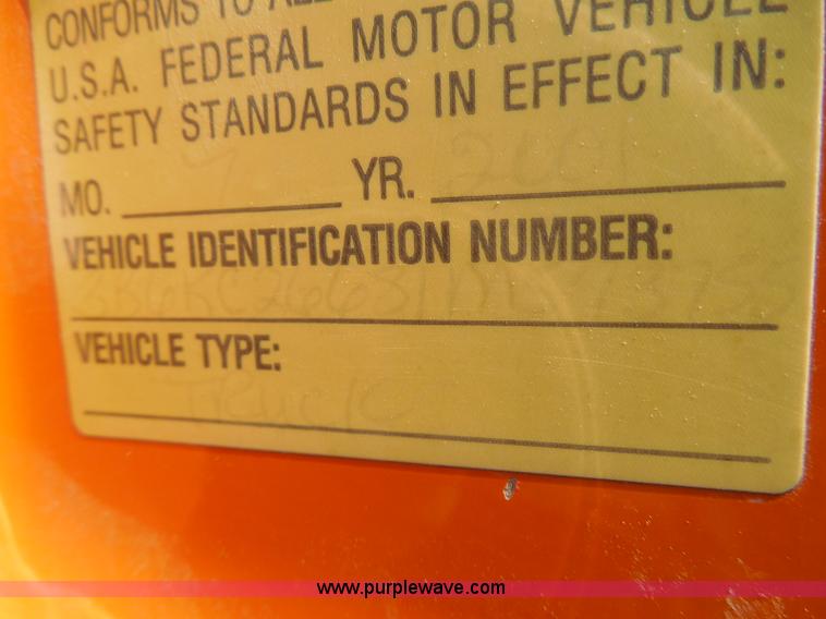 image for item E7954 2001 Dodge Ram 2500 utility truck