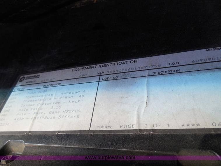 image for item E7954 2001 Dodge Ram 2500 utility truck