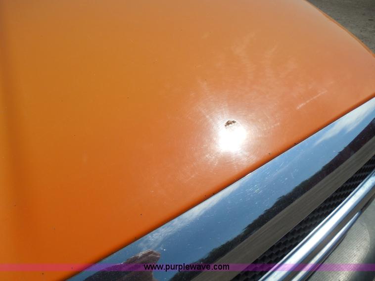 image for item E7954 2001 Dodge Ram 2500 utility truck