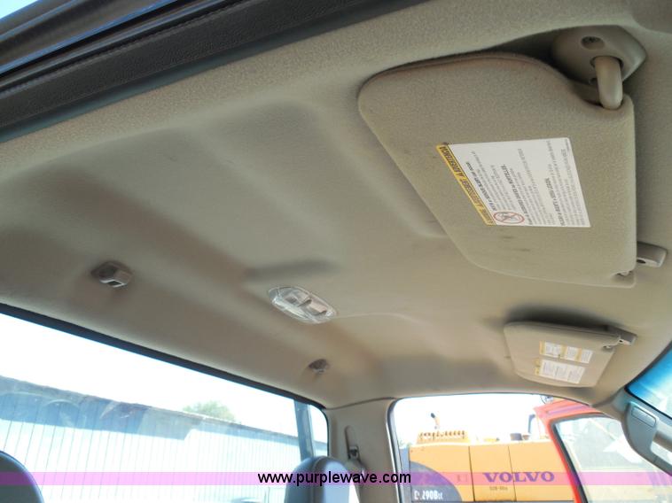 image for item E7955 2008 Ford F250 Super Duty XL pickup truck