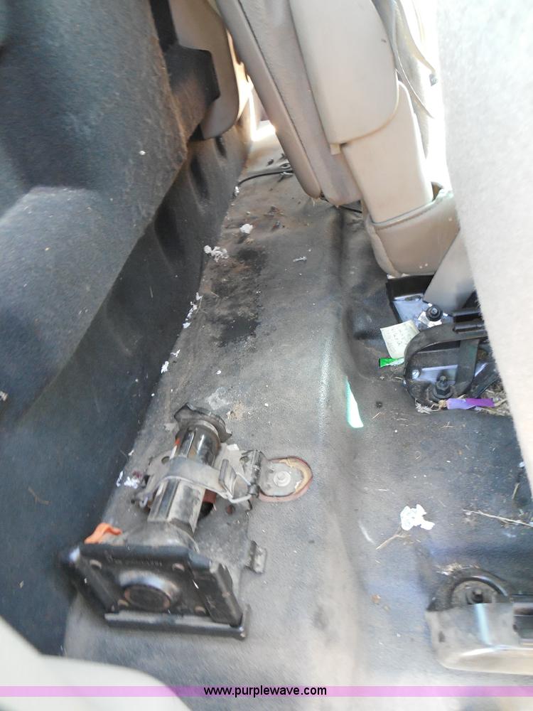 image for item E7955 2008 Ford F250 Super Duty XL pickup truck