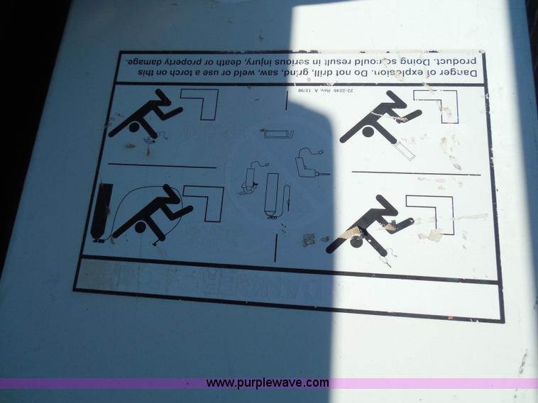 image for item E7955 2008 Ford F250 Super Duty XL pickup truck