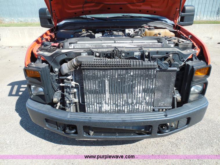 image for item E7955 2008 Ford F250 Super Duty XL pickup truck