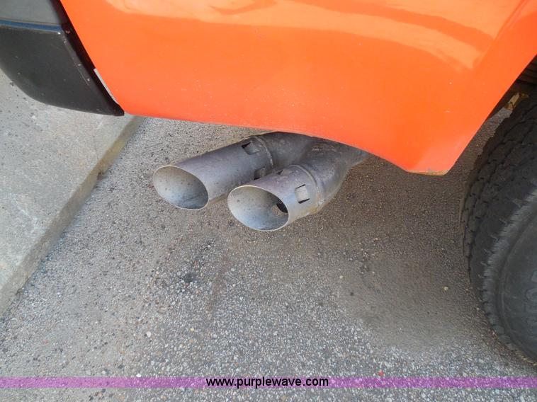 image for item E7955 2008 Ford F250 Super Duty XL pickup truck