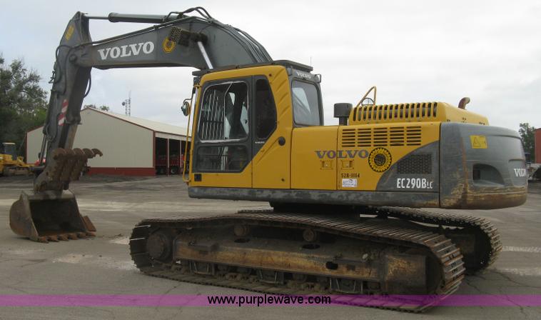 image for item E7957 2004 Volvo EC290B LC excavator