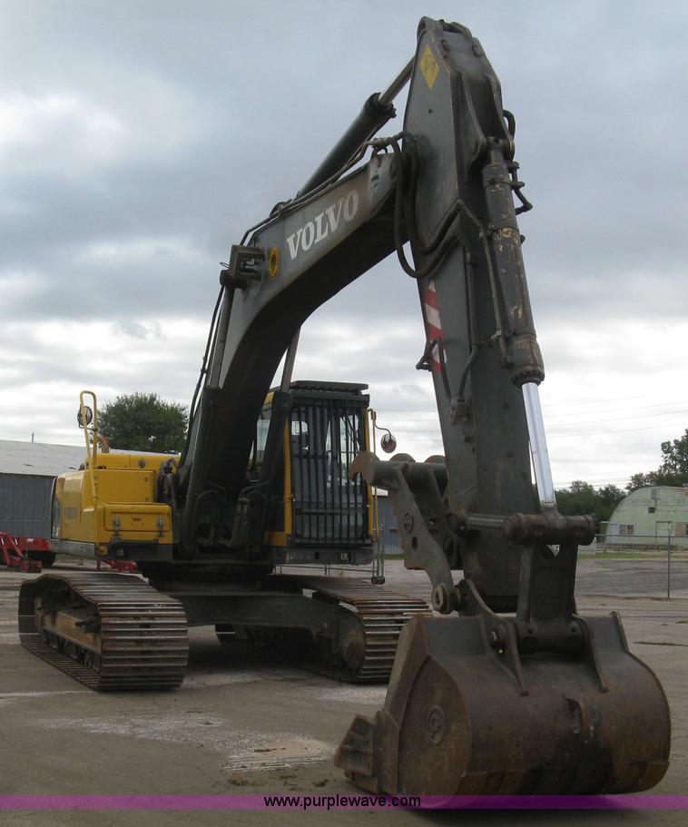 image for item E7957 2004 Volvo EC290B LC excavator