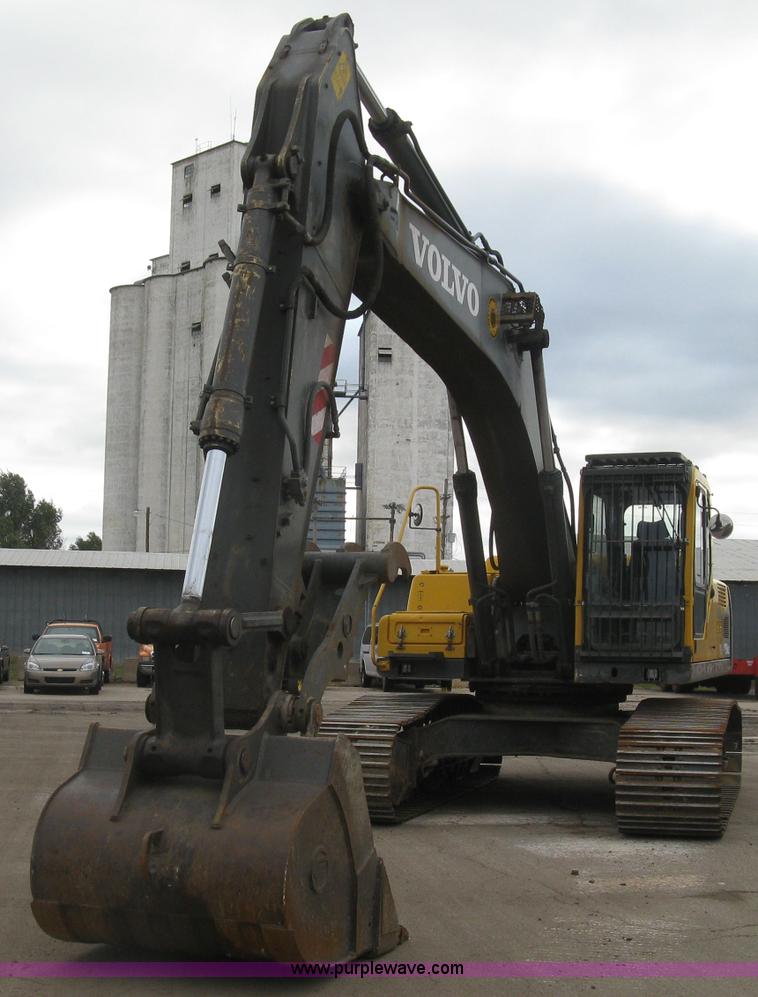 image for item E7957 2004 Volvo EC290B LC excavator
