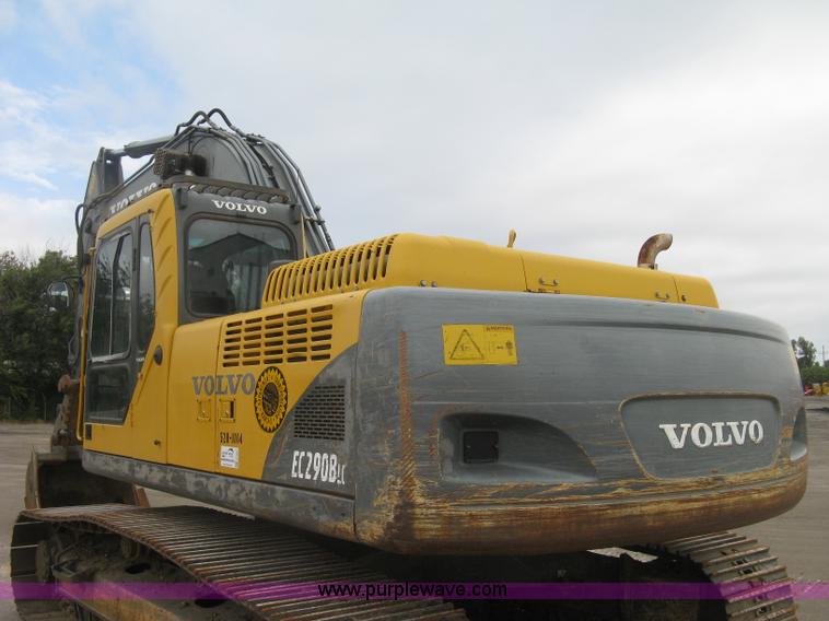 image for item E7957 2004 Volvo EC290B LC excavator
