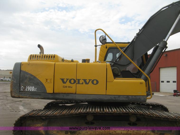 image for item E7957 2004 Volvo EC290B LC excavator