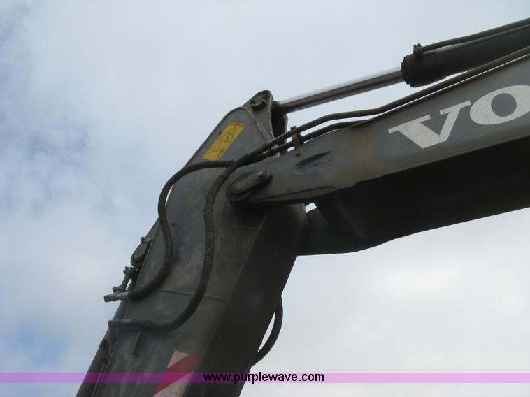 image for item E7957 2004 Volvo EC290B LC excavator
