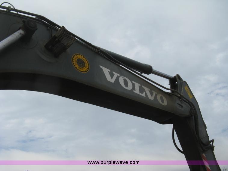 image for item E7957 2004 Volvo EC290B LC excavator