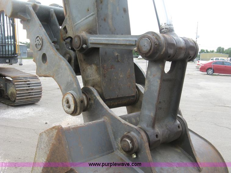 image for item E7957 2004 Volvo EC290B LC excavator