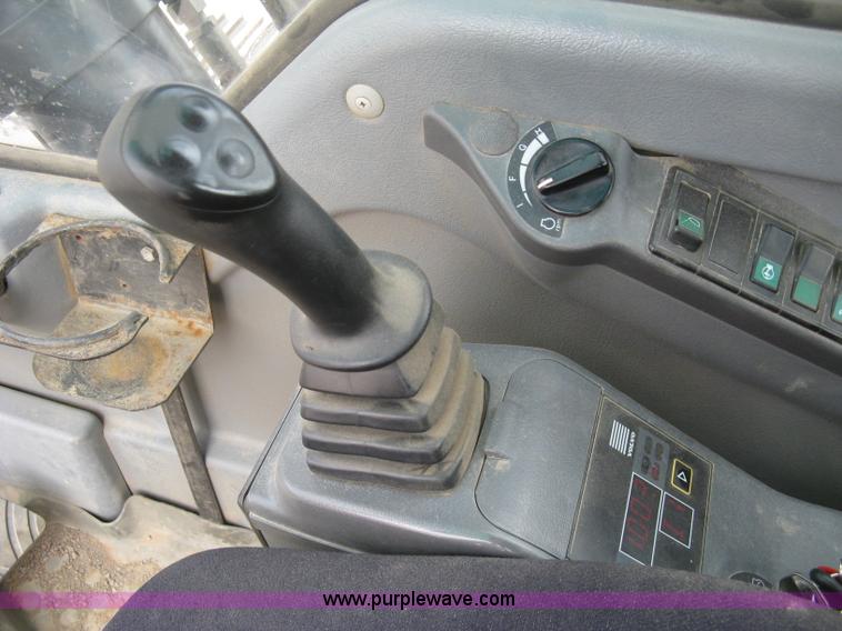 image for item E7957 2004 Volvo EC290B LC excavator