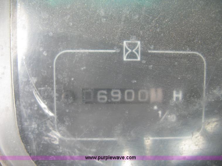 image for item E7957 2004 Volvo EC290B LC excavator