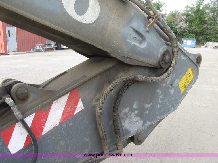image for item E7957 2004 Volvo EC290B LC excavator