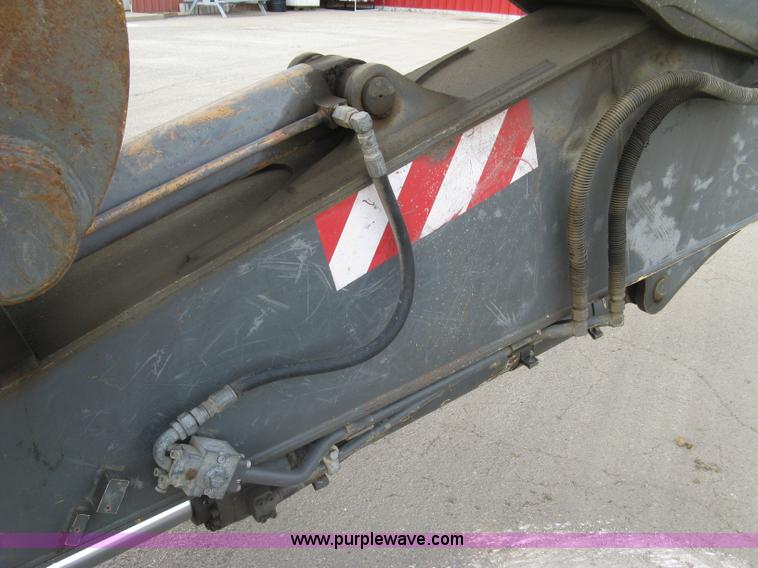 image for item E7957 2004 Volvo EC290B LC excavator