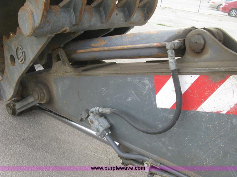 image for item E7957 2004 Volvo EC290B LC excavator