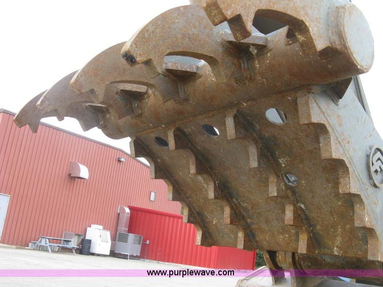 image for item E7957 2004 Volvo EC290B LC excavator