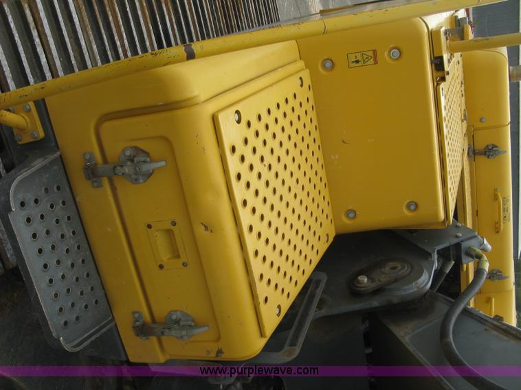 image for item E7957 2004 Volvo EC290B LC excavator