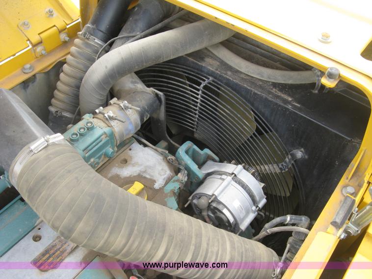 image for item E7957 2004 Volvo EC290B LC excavator