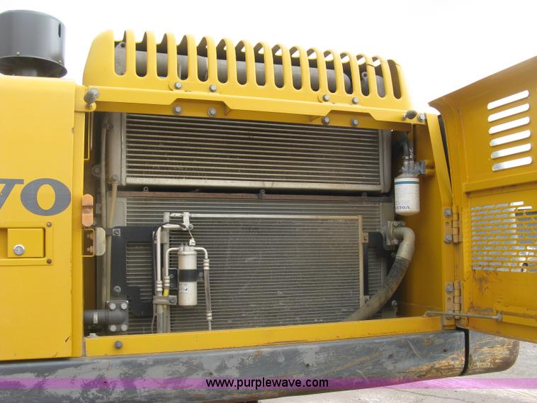 image for item E7957 2004 Volvo EC290B LC excavator