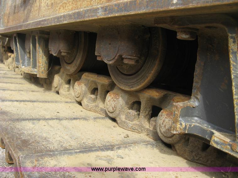 image for item E7957 2004 Volvo EC290B LC excavator