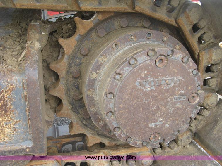 image for item E7957 2004 Volvo EC290B LC excavator