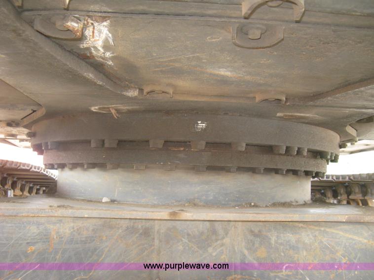 image for item E7957 2004 Volvo EC290B LC excavator