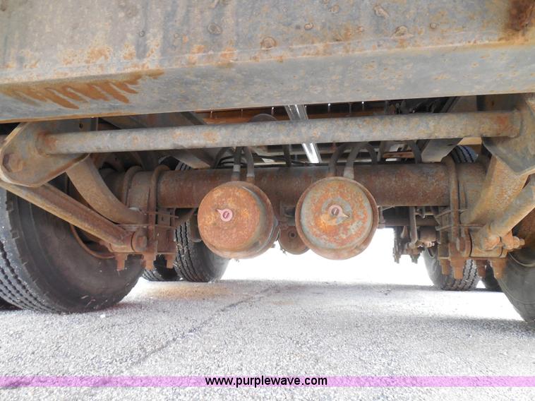 image for item E7958 1998 Landoll 345-31 tilt deck equipment trailer