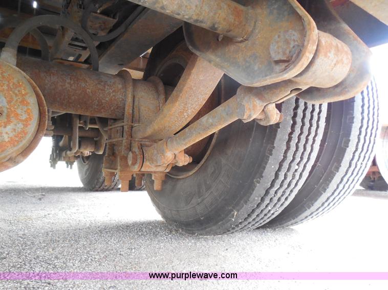 image for item E7958 1998 Landoll 345-31 tilt deck equipment trailer